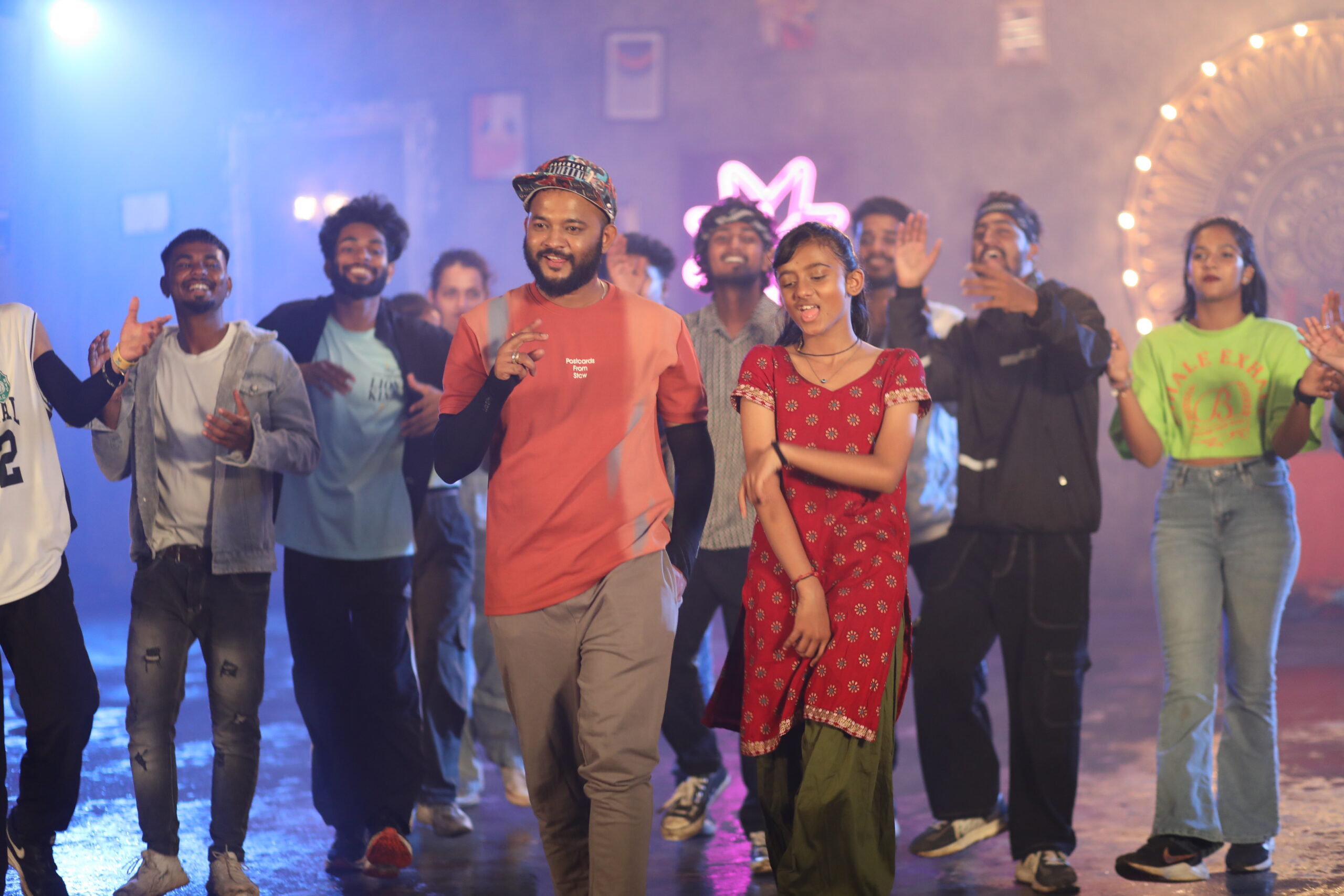 Nillabeda Dance video album