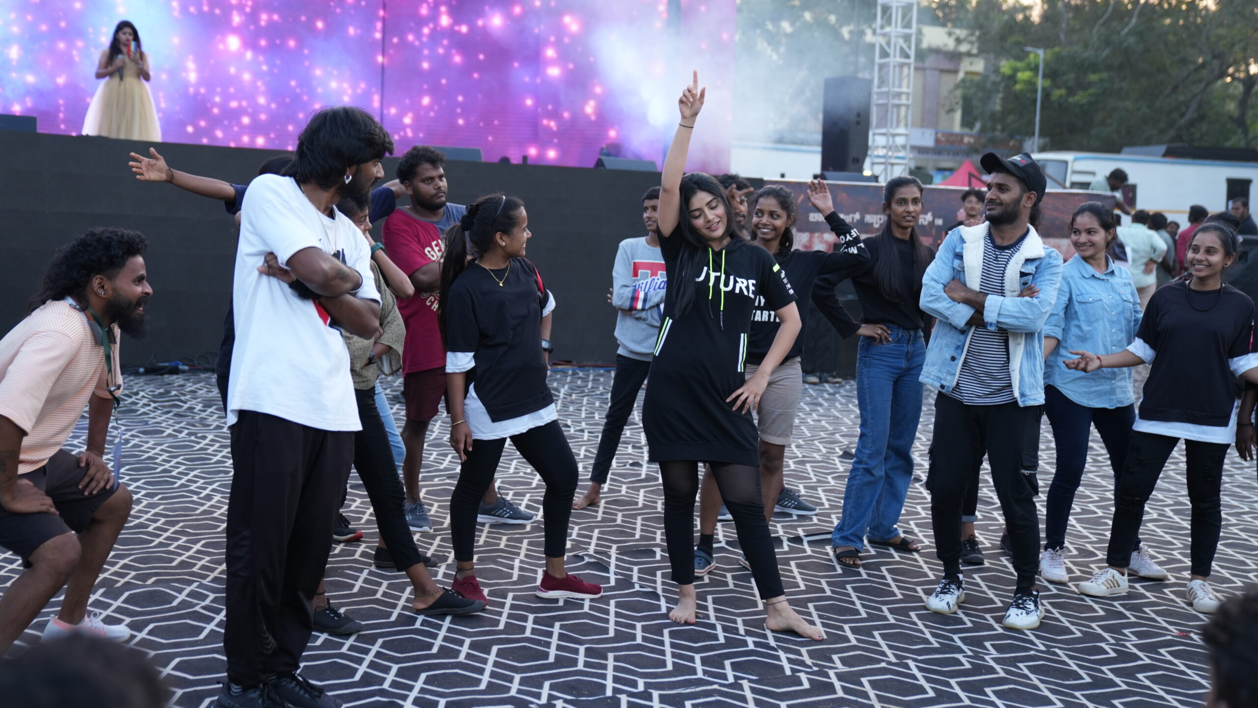 KAATERA AUDIO FUNCTION DANCE REHEARSAL